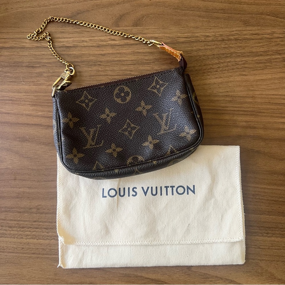 Louis Vuitton Pochette
